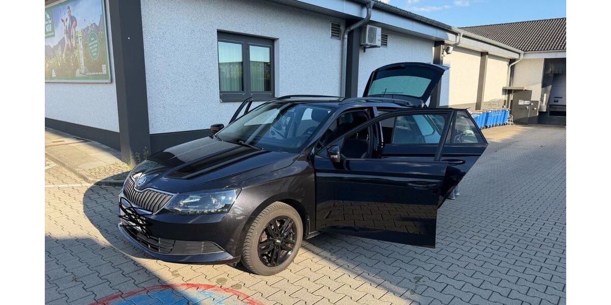 Skoda Fabia 88.300 km 7.000 &euro; Bad Tölz 83646