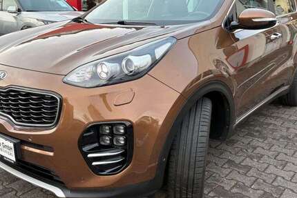Kia Sportage 116.500 km 15.900 &euro; Remagen-Rolandseck 53424
