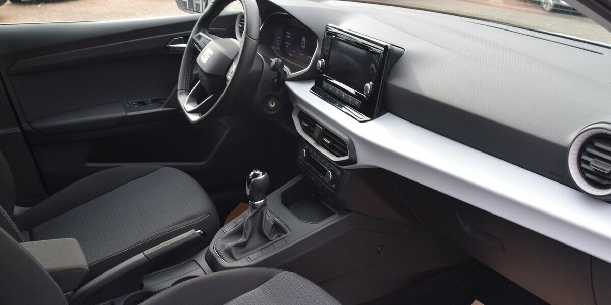Seat Ibiza 1,0 Style 70KW Full Link GRA*LED*Allseason 47.150 km 14.980 &euro; Rastede 26160
