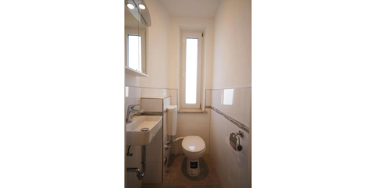 Etagenwohnung Augsburg Oberhausen - 2 Zimmer, 46 m&sup2;, 975&euro; | Angebot:26225320
