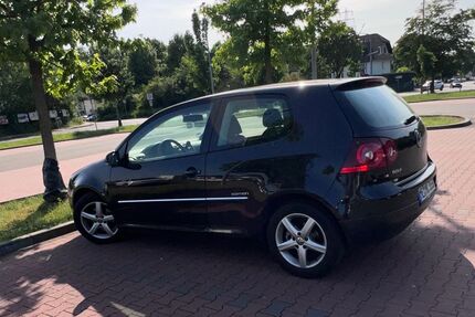 VW Golf 321.420 km 960 &euro; Ratingen 40878