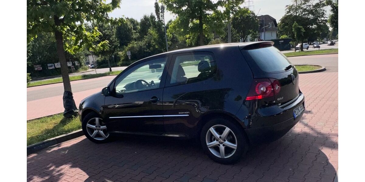 VW Golf 321.420 km 960 &euro; Ratingen 40878