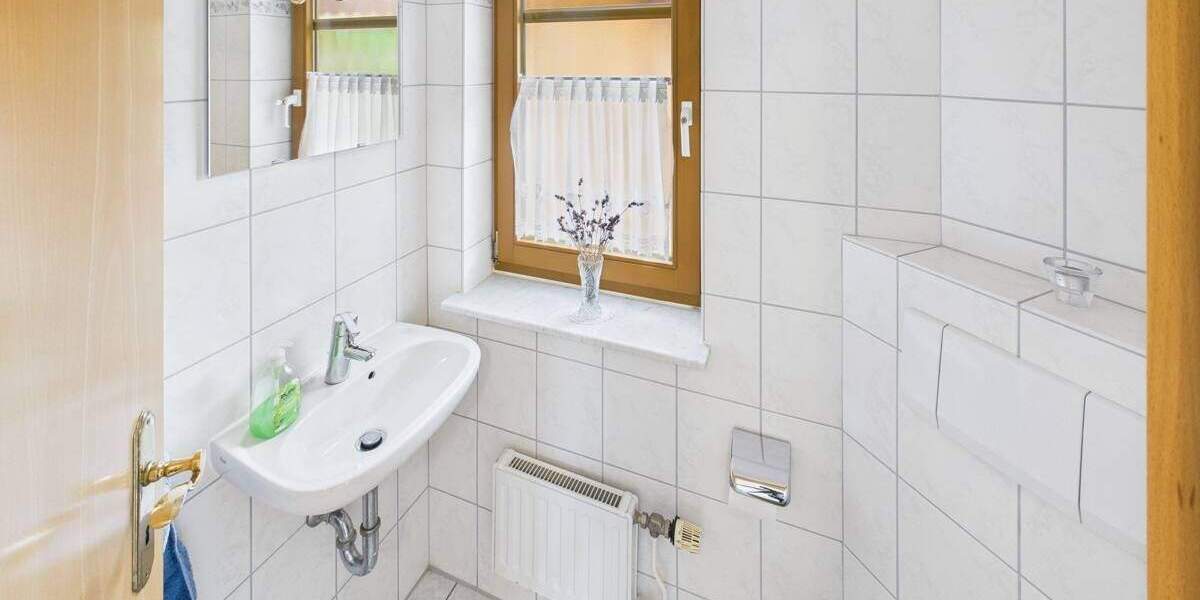 Reihenmittelhaus Bremerhaven Lehe - 6 Zimmer, 175 m&sup2;, 359.000&euro; | Angebot:25699419