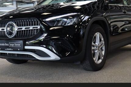 Mercedes-Benz GLA 180 8.700 km 35.800 &euro; Karlstadt 97753