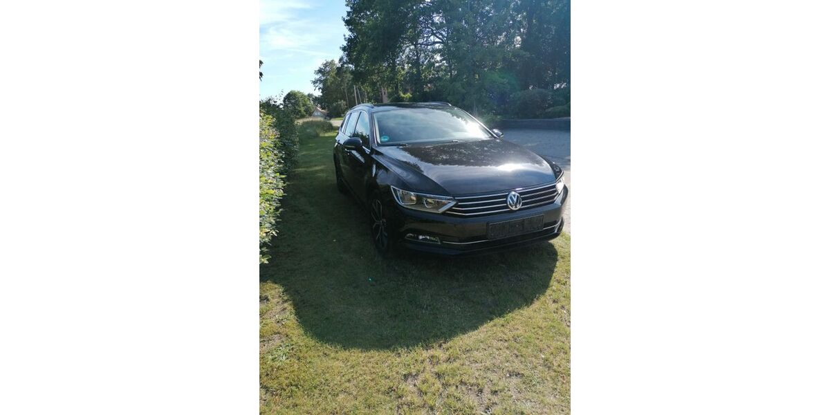 VW Passat 102.000 km 16.900 &euro; Essen (Oldenburg) 49632