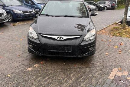 Hyundai i30 236.000 km 2.790 € kiel 24148