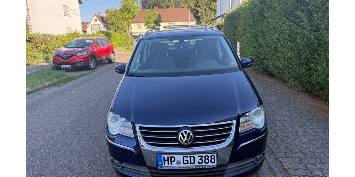 VW Touran 280.000 km 2.500 &euro; Karlsruhe 76149