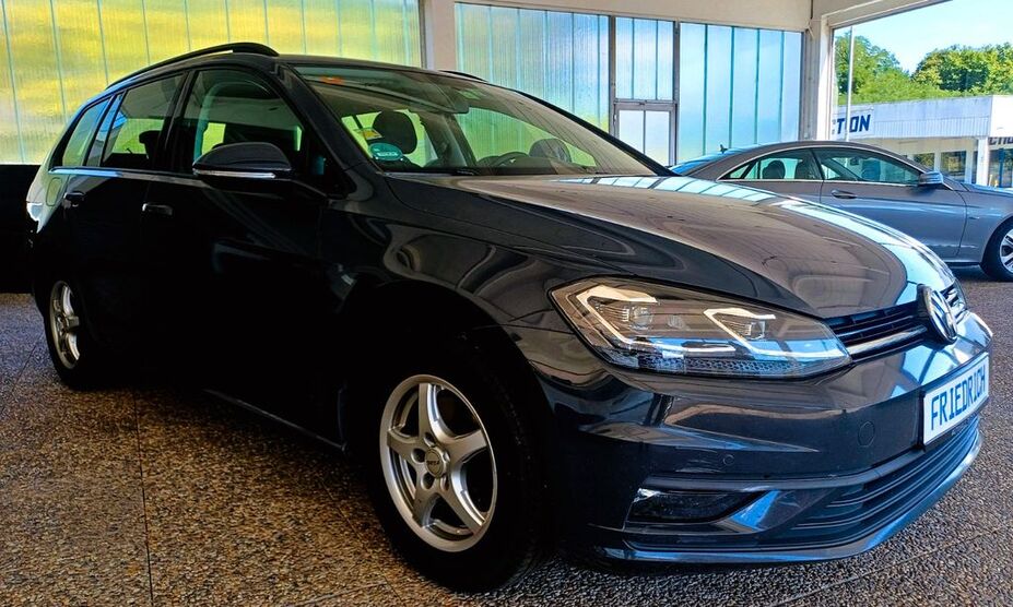 VW Golf 225.101 km 8.300 € Homburg 66424