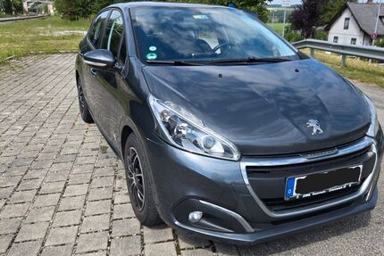 Peugeot 208 73.700 km 7.100 € Aßling 85617