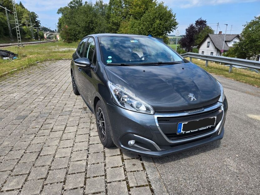 Peugeot 208 73.700 km 7.100 € Aßling 85617