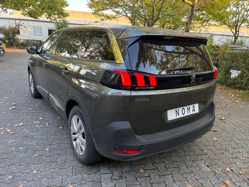 Peugeot 5008 183.416 km 12.971 € Frankfurt am Main 60389