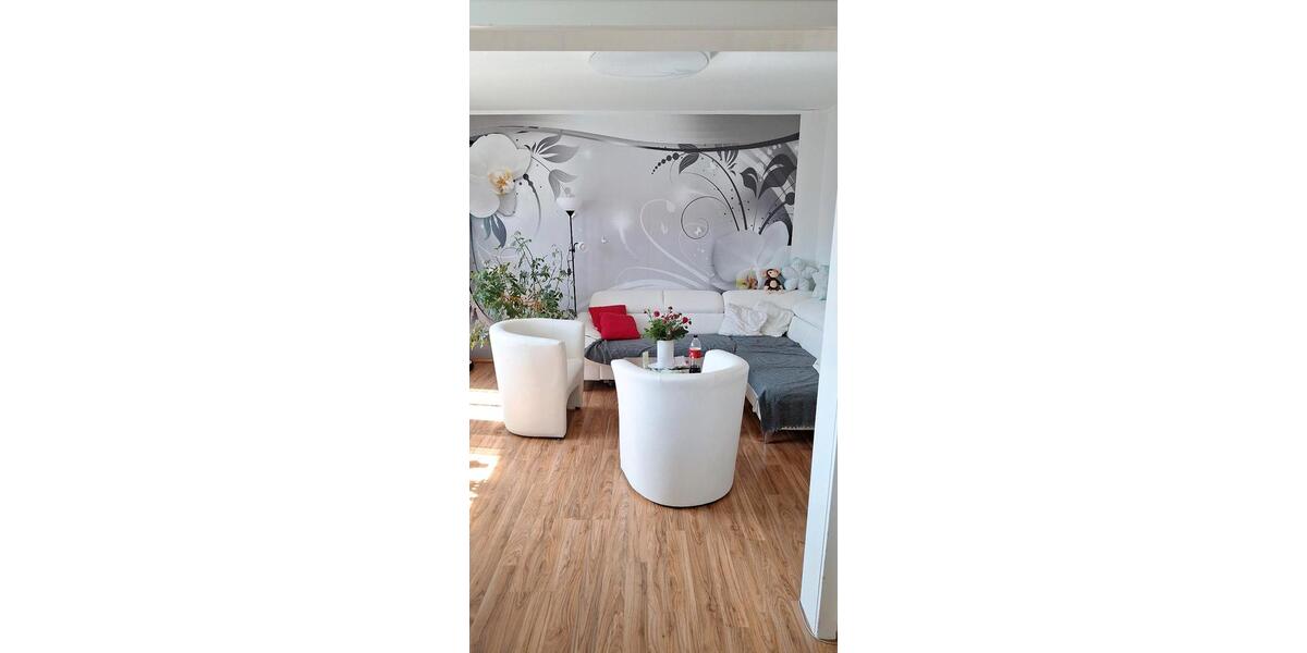 Etagenwohnung Bad Wünnenberg - 1 Zimmer, 90 m&sup2;, 450&euro; | Angebot:26317761
