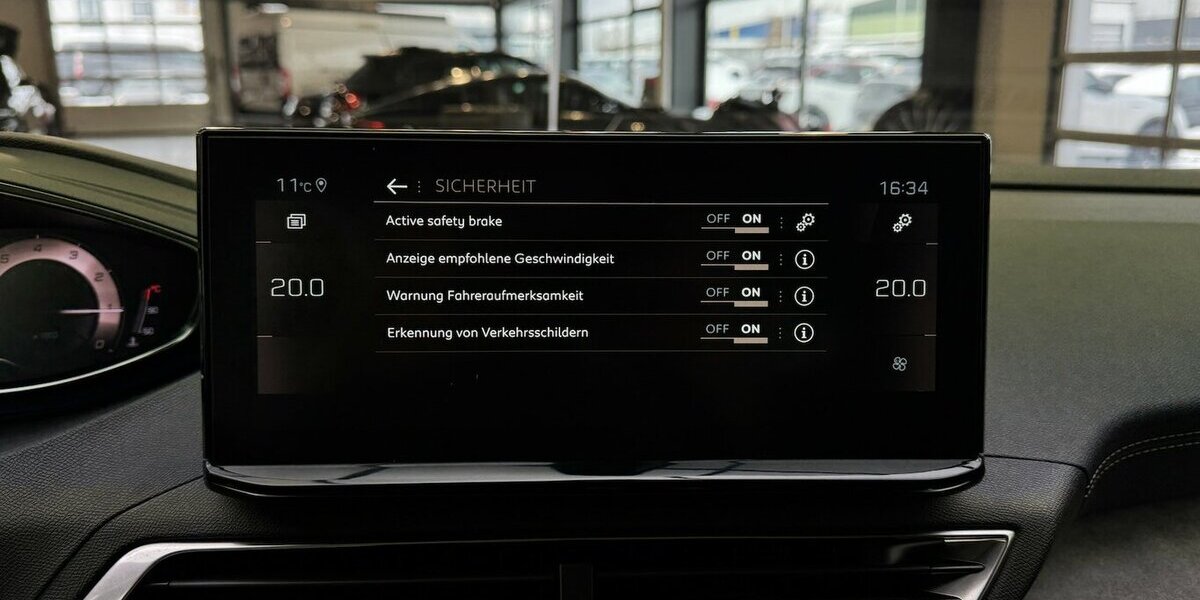 Peugeot 5008 GT Puretech 130 EAT8 1.Hand 7 Sitze 19.369 km 25.420 &euro; Lich 35423