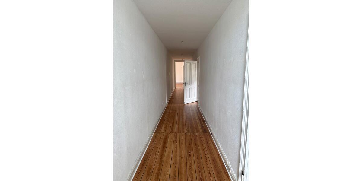 Etagenwohnung Schleswig - 4 Zimmer, 122 m&sup2;, 900&euro; | Angebot:26444748