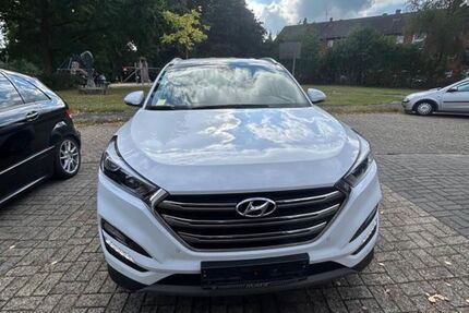 Hyundai TUCSON 88.000 km 14.900 &euro; Rheine 48429