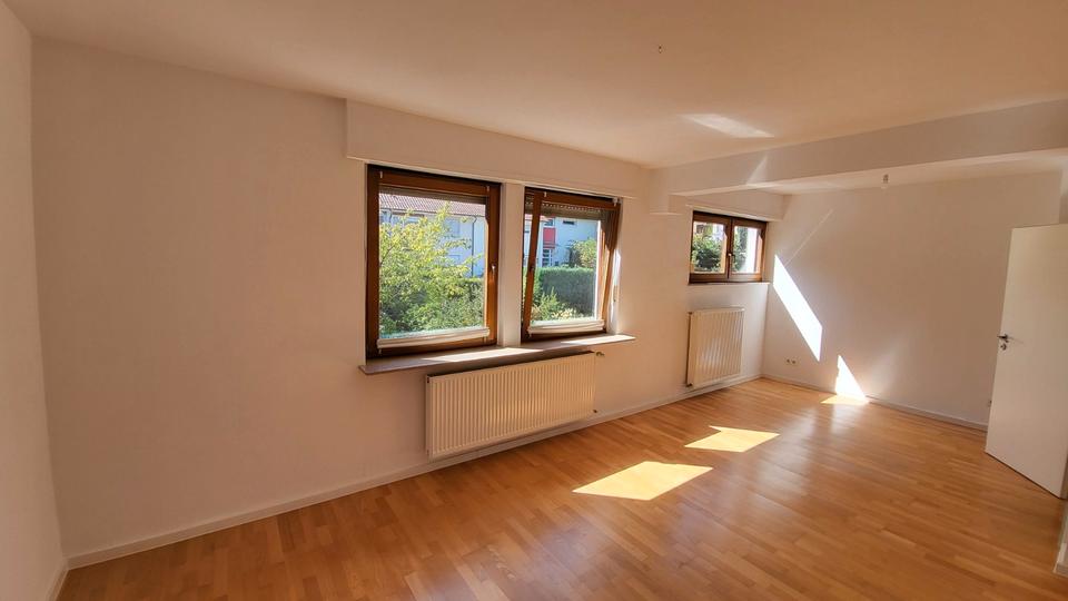 Reihenhaus Saarbrücken Dudweiler - 4 Zimmer, 150 m&sup2;, 1.240&euro; | Angebot:26182845
