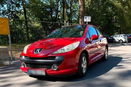 Peugeot 207 99.000 km 2.500 &euro; Stuttgart 70327