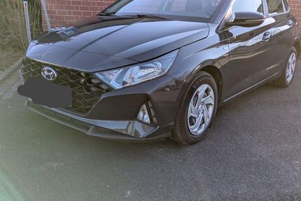Hyundai i20 17.050 km 15.999 &euro; Gründau 63584