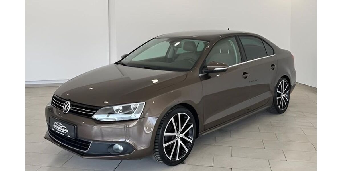 VW Jetta 90.000 km 12.290 &euro; Hamburg 22043