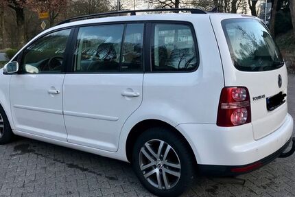 VW Touran 330.000 km 2.799 &euro; Kierspe 58566