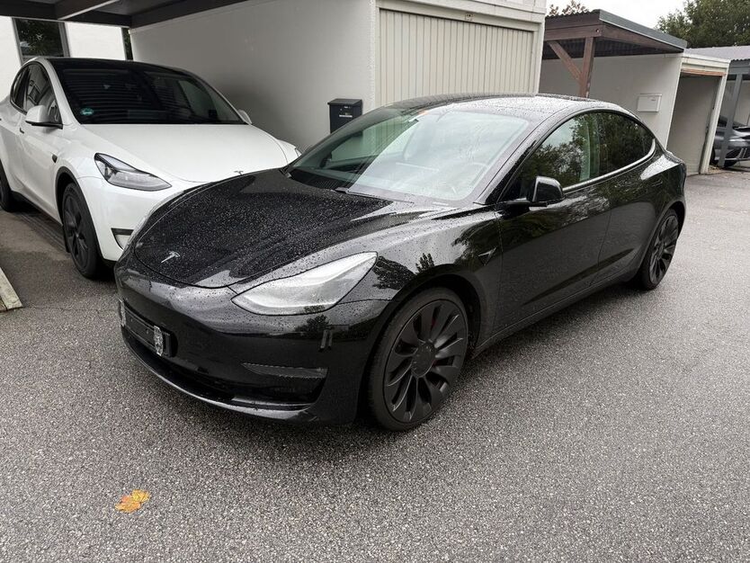 Tesla Model 3 79.700 km 27.500 € Passau 94036