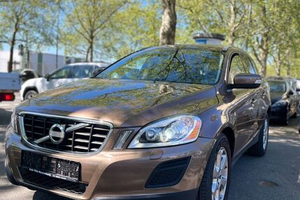 Volvo XC60 289.000 km 7.399 &euro; Wiesbaden 65203