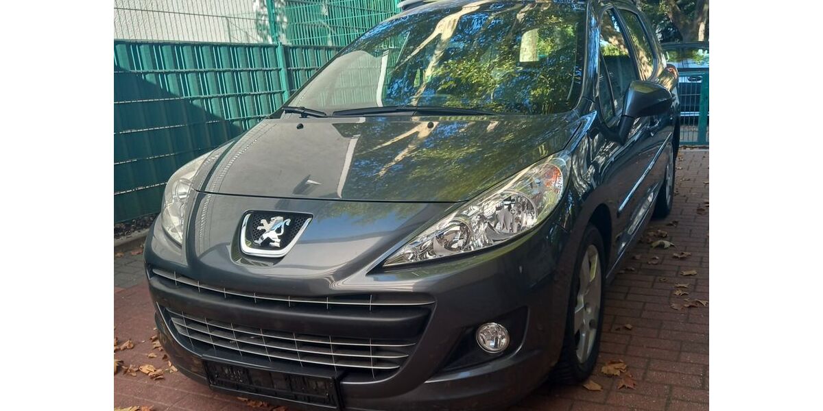 Peugeot 207 49.468 km 5.500 &euro; Gelsenkirchen 45888