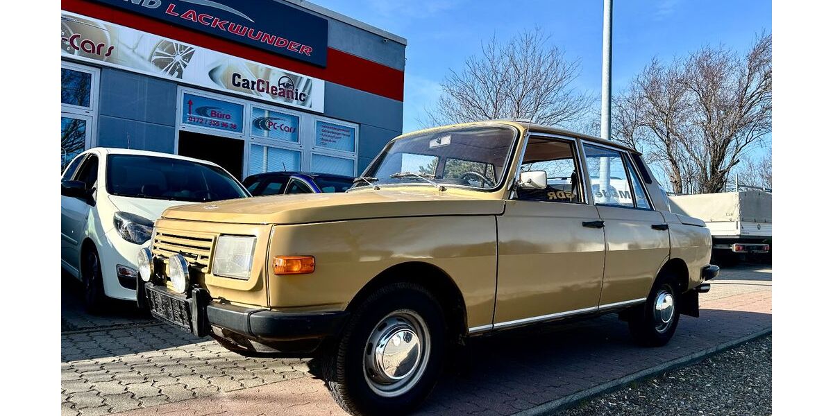 Wartburg 353 18.275 km 2.990 &euro; Aschersleben 06449