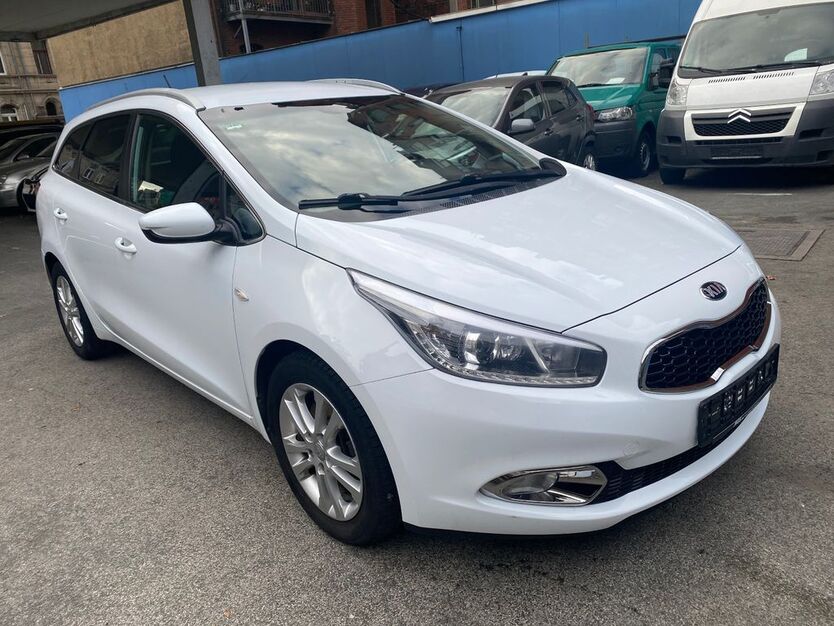 Kia ceed Sportswagon 212.680 km 4.990 € Fürth ( bei Nürnberg ) 90762