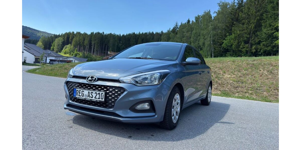 Hyundai i20 119.000 km 6.999 &euro; Achslach 94250