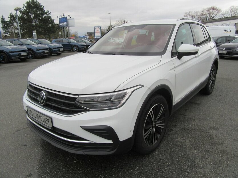 Tiguan Active 1.5, NAVI, LED