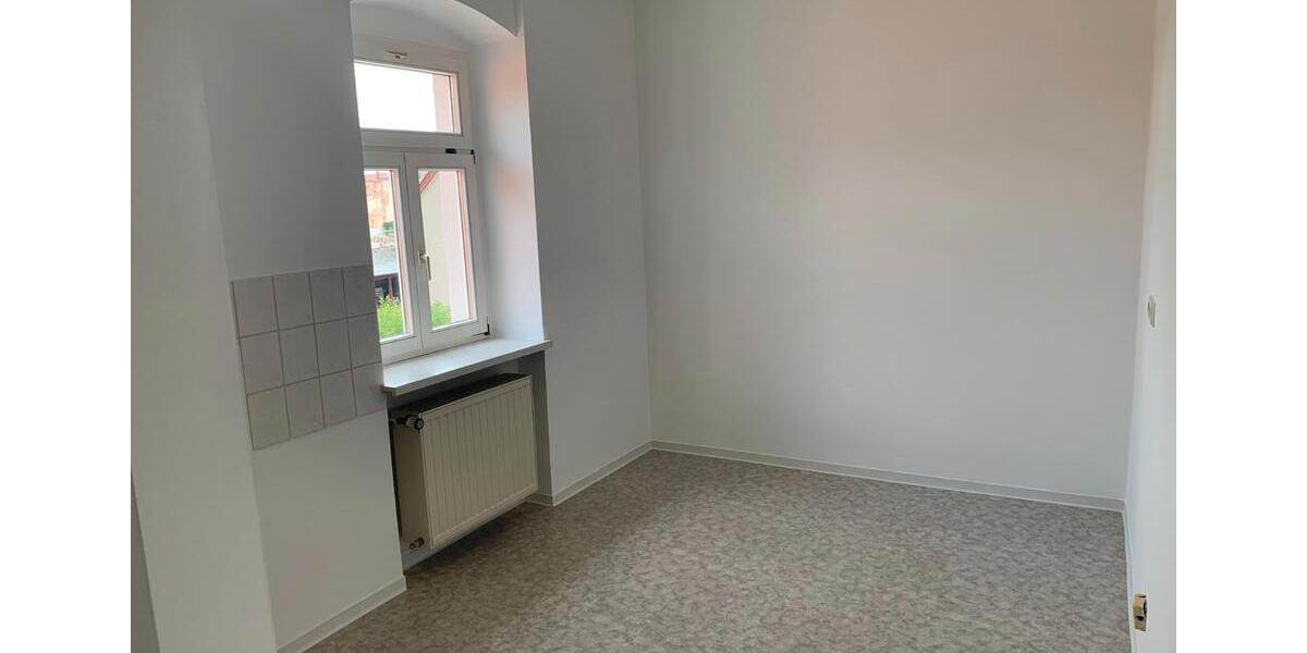 Dachgeschoßwohnung Großenhain - 2 Zimmer, 66 m&sup2;, 396&euro; | Angebot:26121894