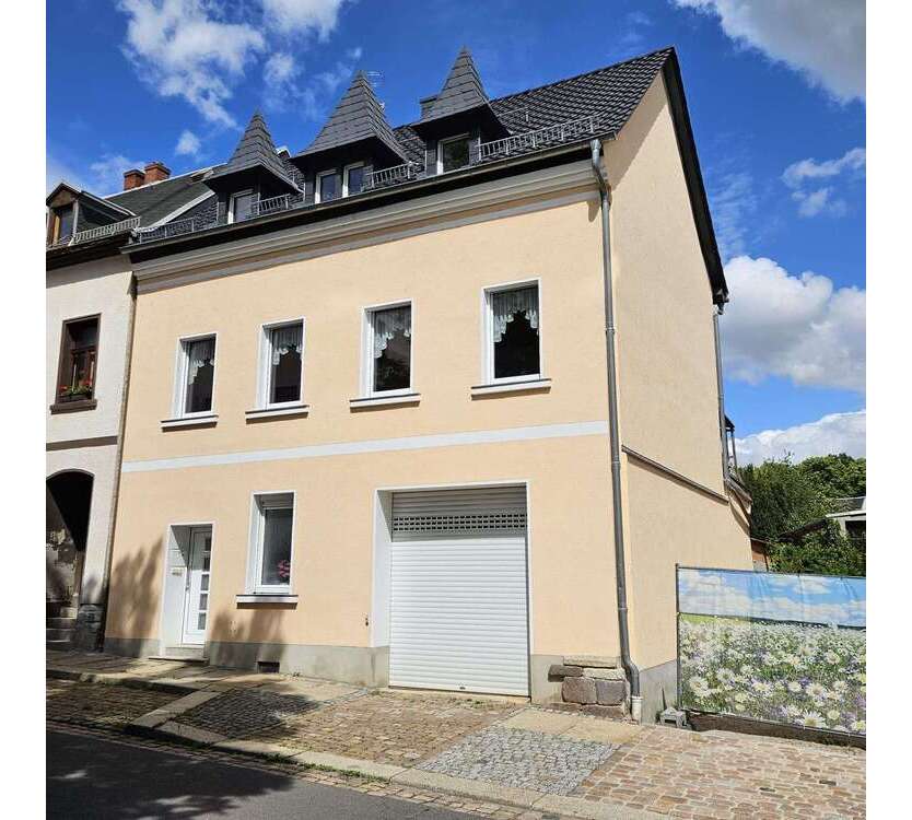 Haus zum Kaufen in Meerane 220.000 € 177 m²