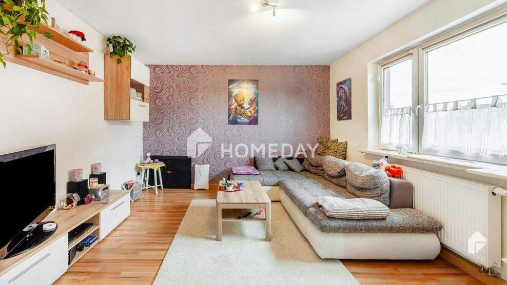 Charmantes Mehrfamilienhaus mit zwei Wohneinheiten, Garage, Carport und großzügigem Garten 8 zimmer