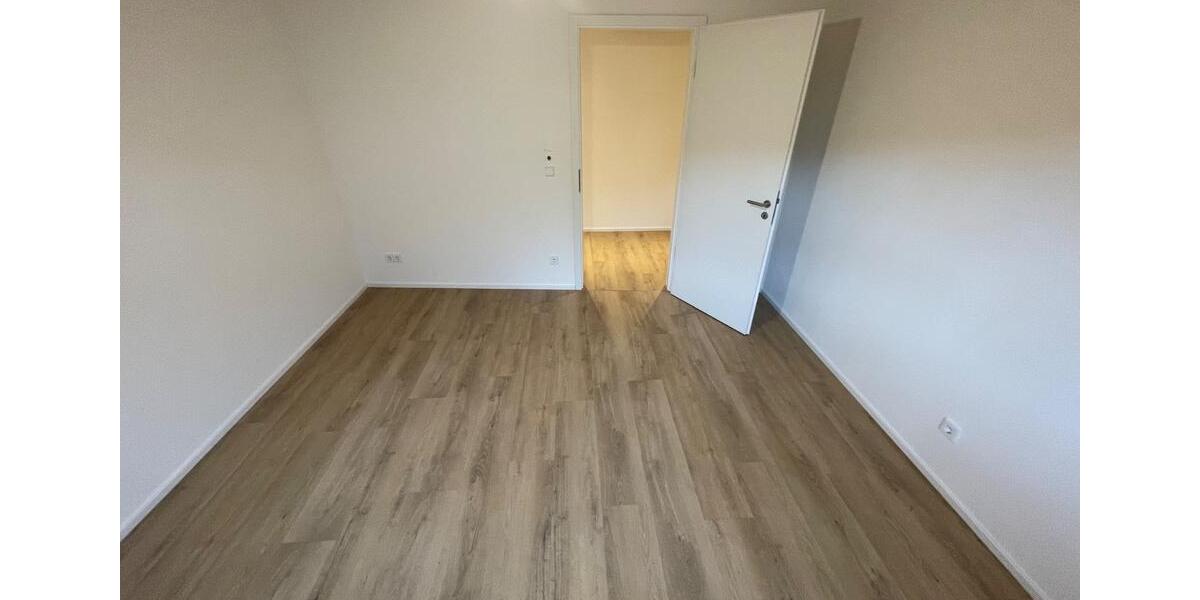 Etagenwohnung Irchenrieth - 3 Zimmer, 94 m&sup2;, 1.200&euro; | Angebot:26408105