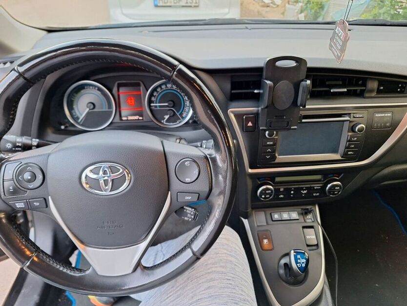 Auris