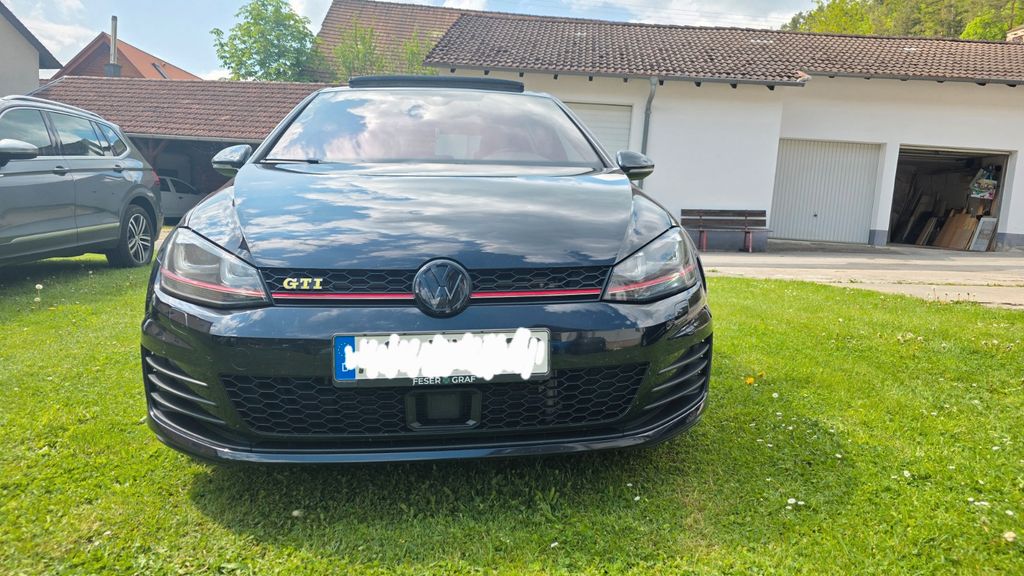 VW Golf 127.000 km 25.000 &euro; Weigendorf-Hogen 91249