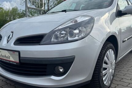 Renault Clio 176.800 km 2.999 &euro; Schkopau 06258