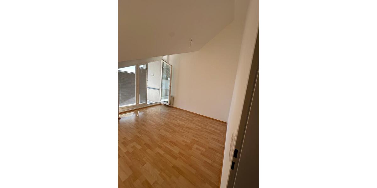 Dachgeschoßwohnung Bad Schussenried - 1 Zimmer, 55 m&sup2;, 850&euro; | Angebot:26380277