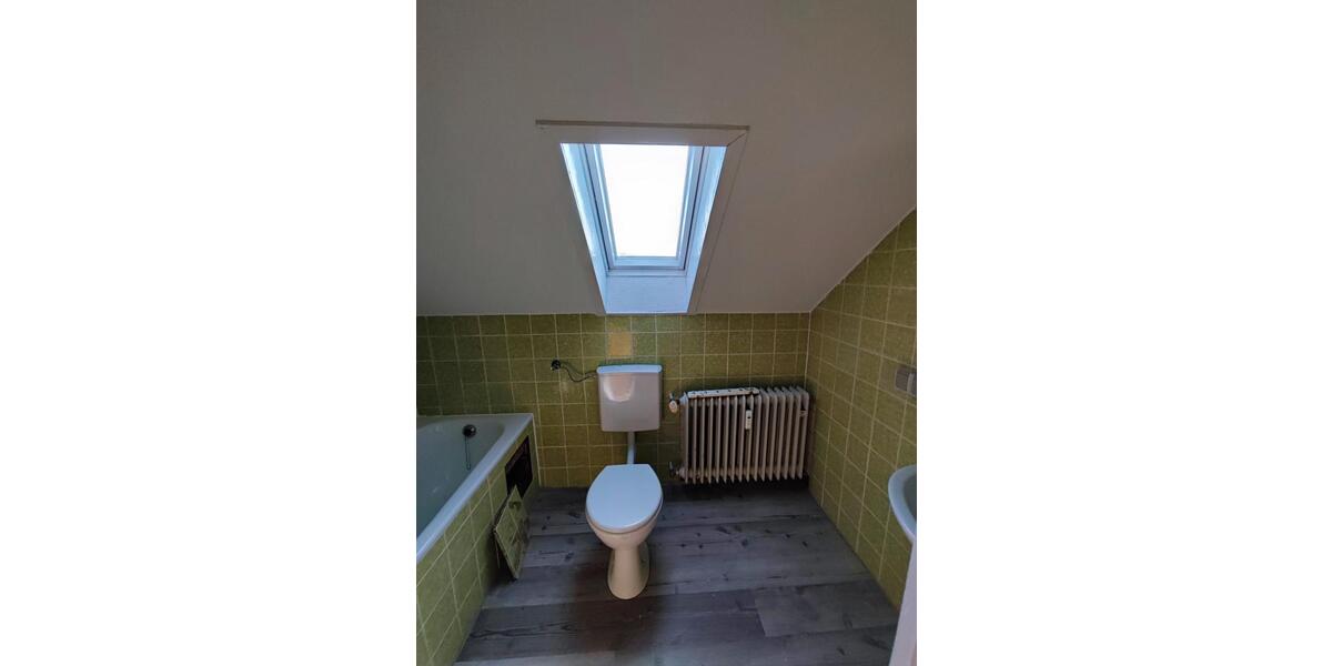 Dachgeschoßwohnung Giengen an der Brenz - 1.5 Zimmer, 35 m&sup2;, 79.999&euro; | Angebot:27071558