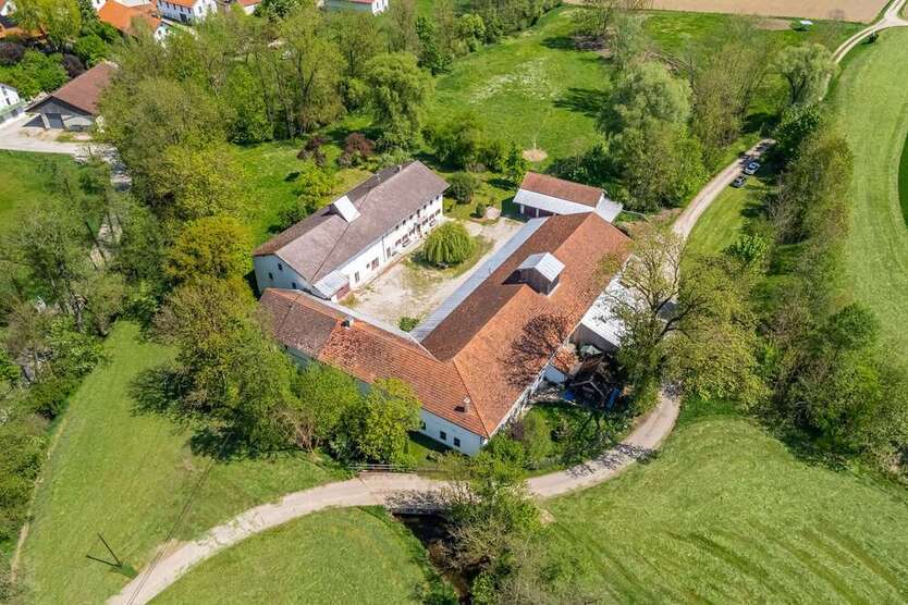 Haus zum Kaufen in Bockhorn 2.200.000 € 374 m²