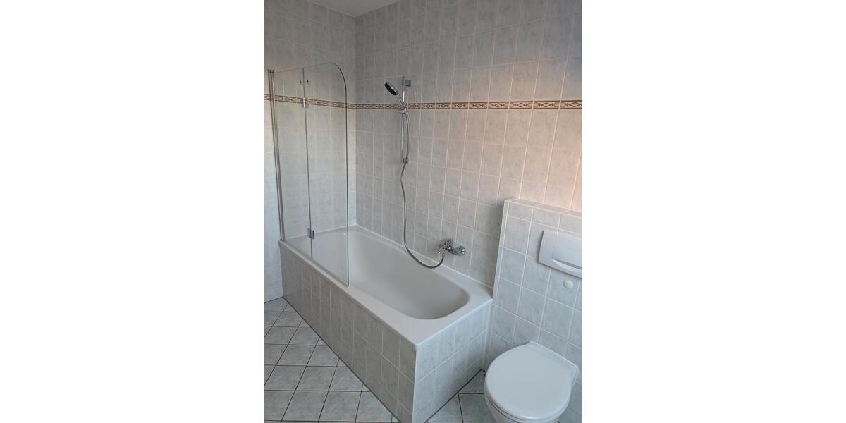 Dachgeschoßwohnung Chemnitz Kapellenberg - 3 Zimmer, 75 m&sup2;, 67.800&euro; | Angebot:26926346