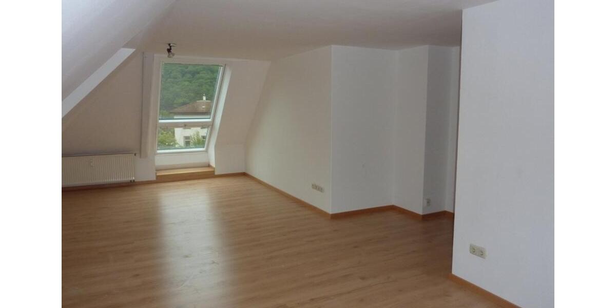 Dachgeschoßwohnung Gemünden am Main - 3 Zimmer, 70 m&sup2;, 445&euro; | Angebot:25351673