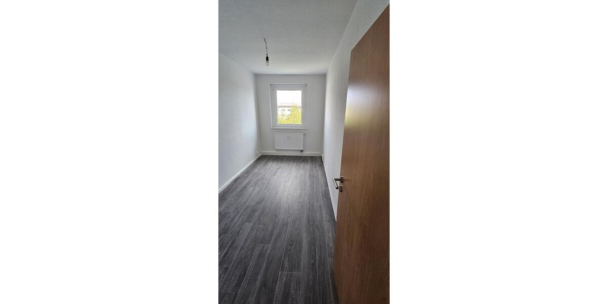 Etagenwohnung Zittau - 4 Zimmer, 70 m&sup2;, 412&euro; | Angebot:26490328