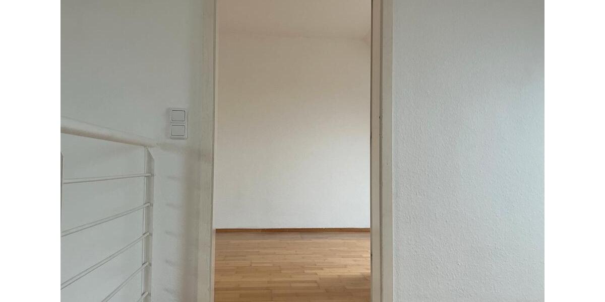 Maisonettenwohnung Mannheim Niederfeld - 4 Zimmer, 134 m&sup2;, 1.300&euro; | Angebot:25932451