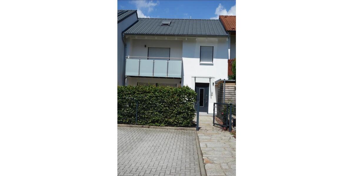 Luxuriöses Reihenhaus für Zwei 3.5 zimmer