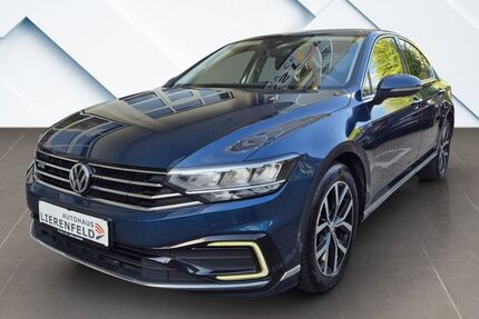VW Passat 154.127 km 15.490 &euro; Düsseldorf 40231
