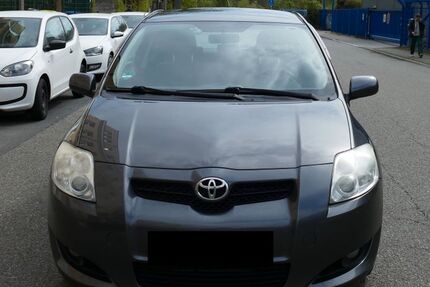 Toyota Auris 173.990 km 4.125 &euro; Dresden 01159