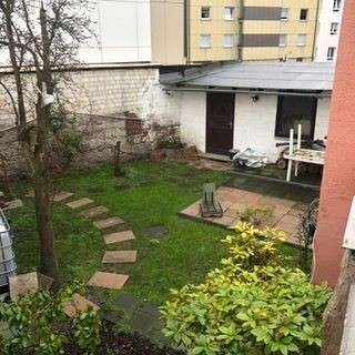 Halle in Hagen 325 € 77 m²