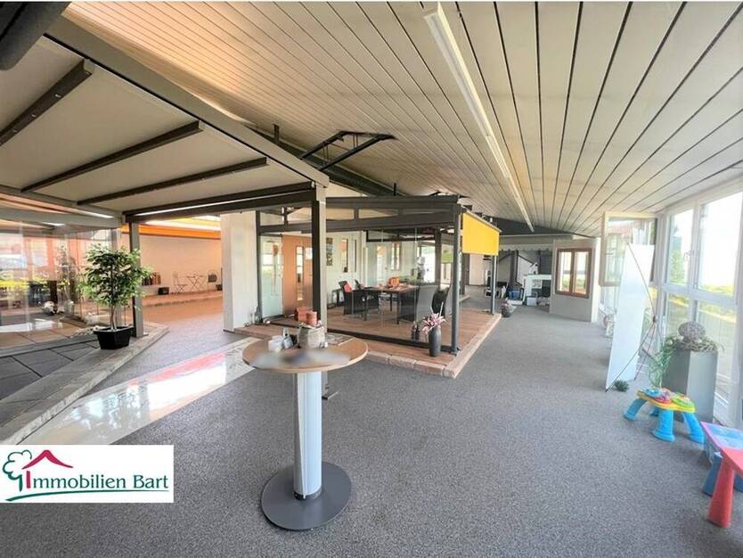 GEWERBE: 375 M² HALLE + BÜRO AUF 30 AR